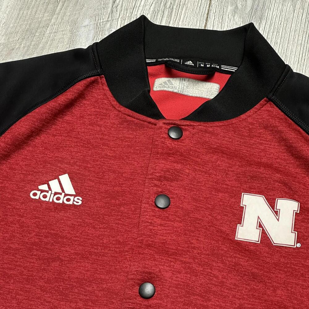 Nebraska Cornhuskers Jacket Mens Medium Red Black Snap Button Up Adidas - Picture 3 of 8